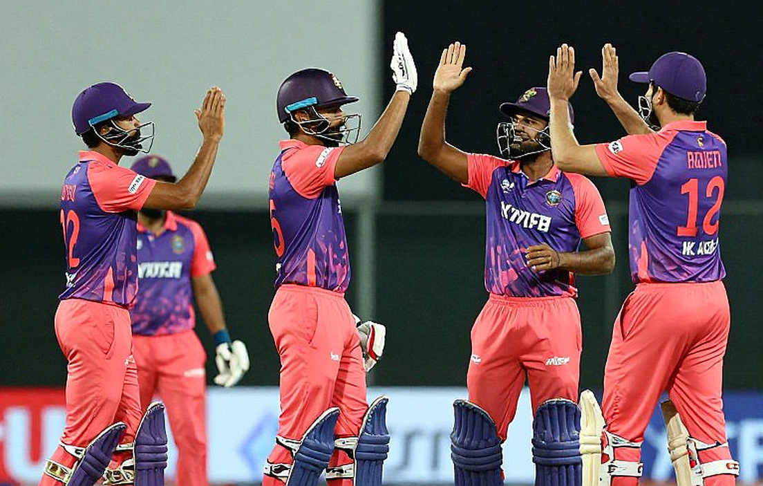 দুই ফরম্যাট, এক খাতা: কনস্টাসের ১৪৯ আর শিল্ডের ১৫১* সমান প্রমাণ নয়